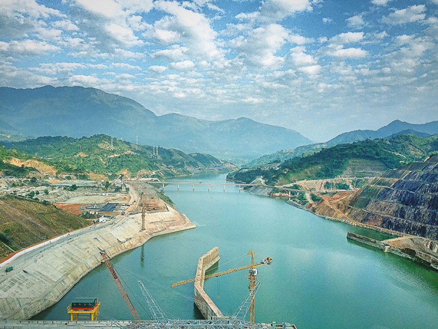 Phong cảnh hùng vĩ hiếm có tại Nhà máy Thủy điện Lai Châu